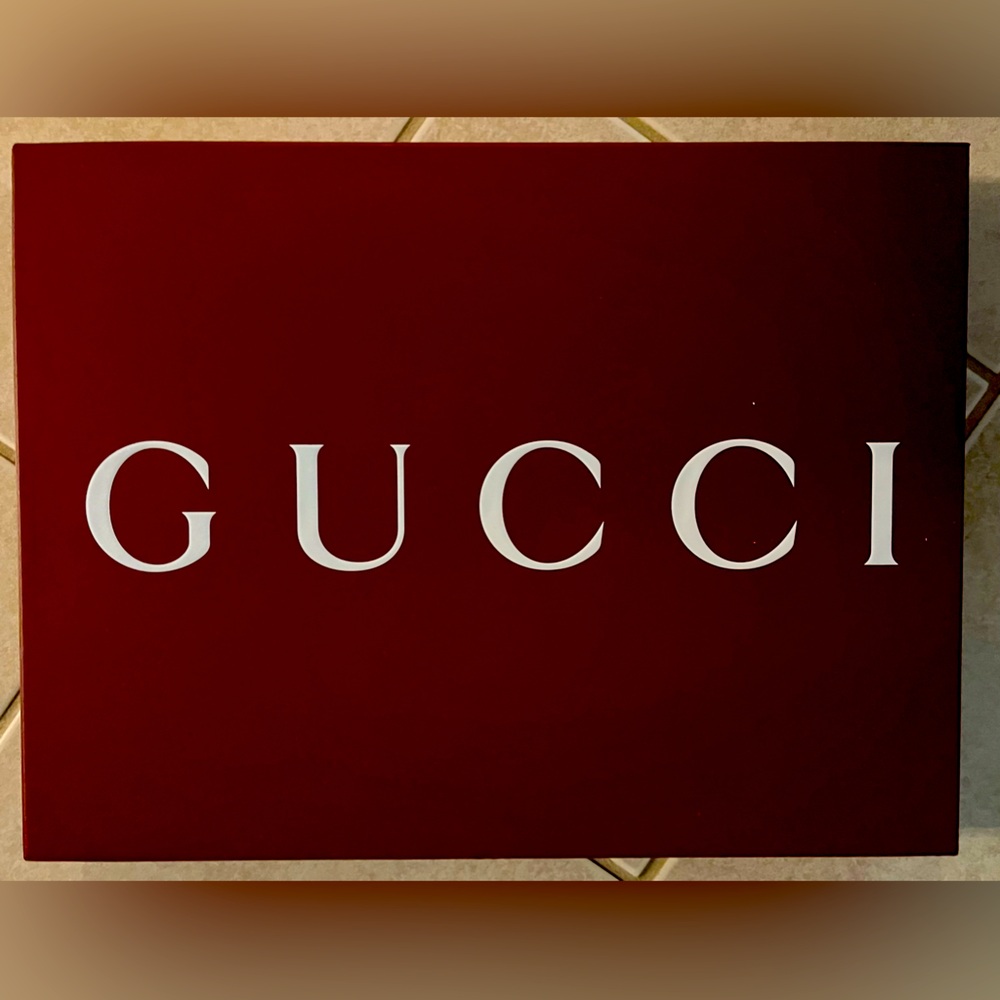 Gucci gift box
